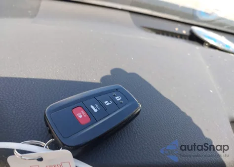 2021 Toyota Camry Le Hybrid z USA, uszkodzony, nr VIN 4T1C31AK3MU554394